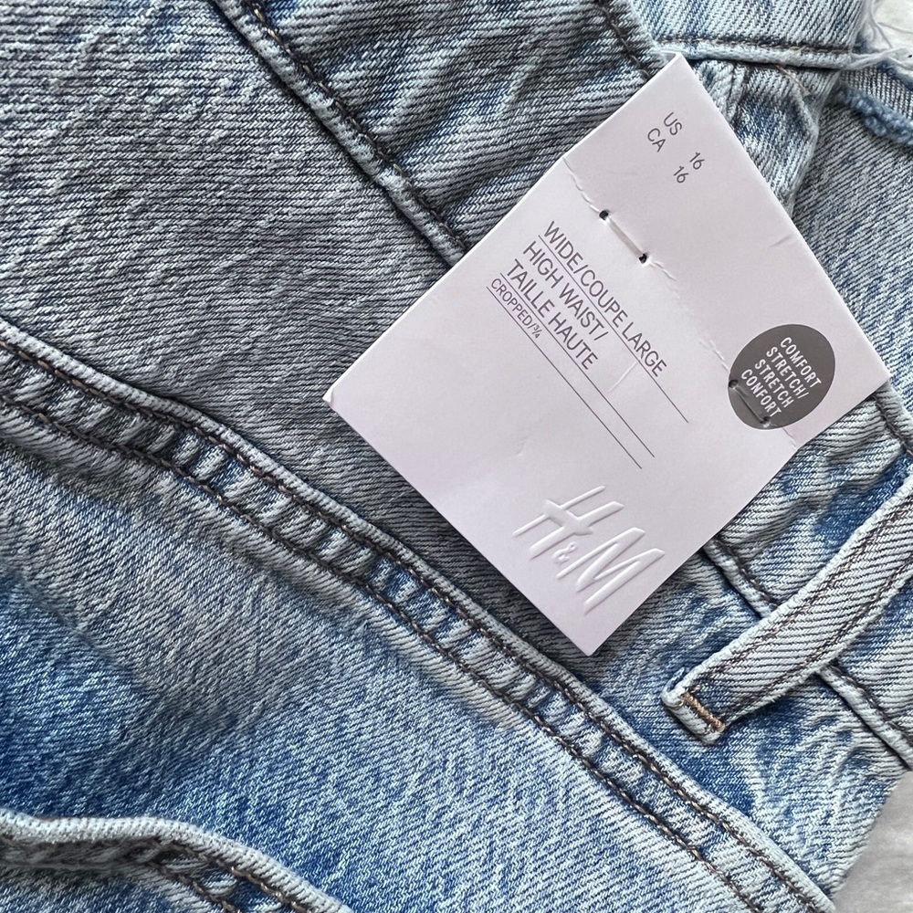 JEANS ๐๐ - Picture 2 of 9